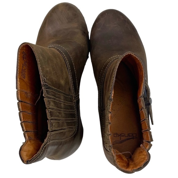 🎉 HP! ❤️ Dansko ‘Rihanna’ Brown Distressed Leather Booties - Picture 8 of 9